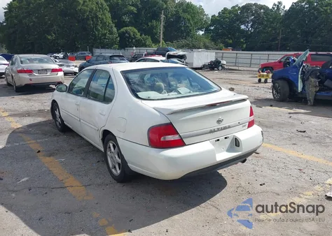 2000 Nissan Altima Gle/Gxe/Se/Xe z USA, uszkodzony, nr VIN 1N4DL01D3YC246017